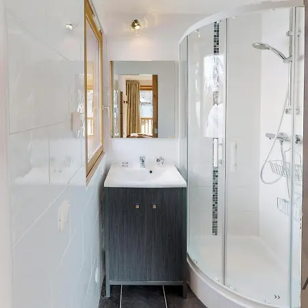 De Gamme 8 Avec Sauna A 250m Des Pistes, St Martin De Belleville - Fr-1-452-75 *